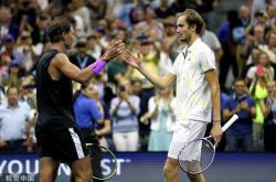 开云官方app入口-年终总决赛翻盘美网，纳达尔扛起全队