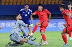 开云平台-国际球员在亚非友谊赛中亮相，展现实力