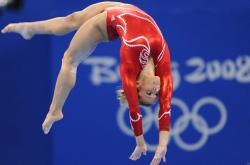 开云体育中国官网-舞台越大，他越强，切特绝杀骑士，吉林队上演惊天逆转