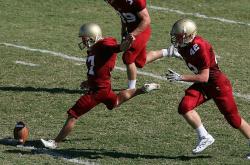 开云体育-冰与火之歌，布伦森关键节点连续得分，火箭式防守如何锁死辽宁队