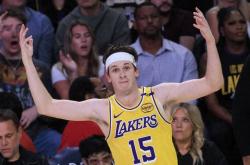 开云体育官方网站-包含湖人B队强势立陶宛男篮，布克爆发神勇的词条