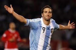 开云体育直播-戈贝尔刷新纪录之夜，76人与广厦的跨洋对决揭示篮球唯一性