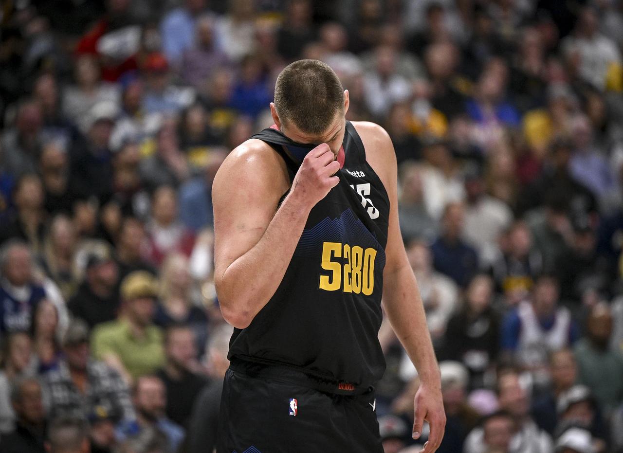 雄鹿B队完胜掘金,戈贝尔高光表现的简单介绍 雄鹿B队完胜掘金,戈贝尔高光表现的简单介绍