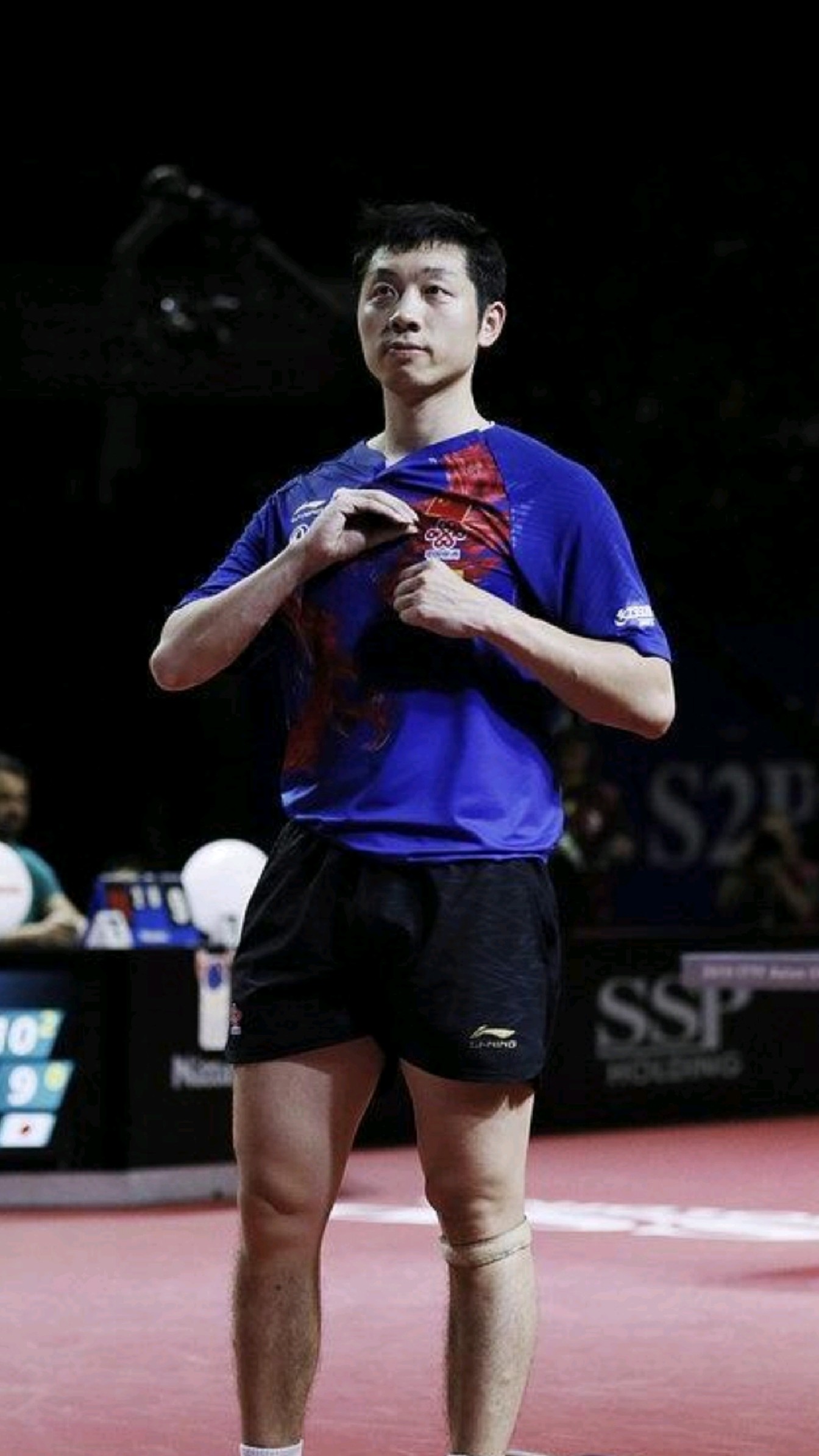 日本乒乓球队爆冷瑞典乒乓球队，许昕高光表现的简单介绍