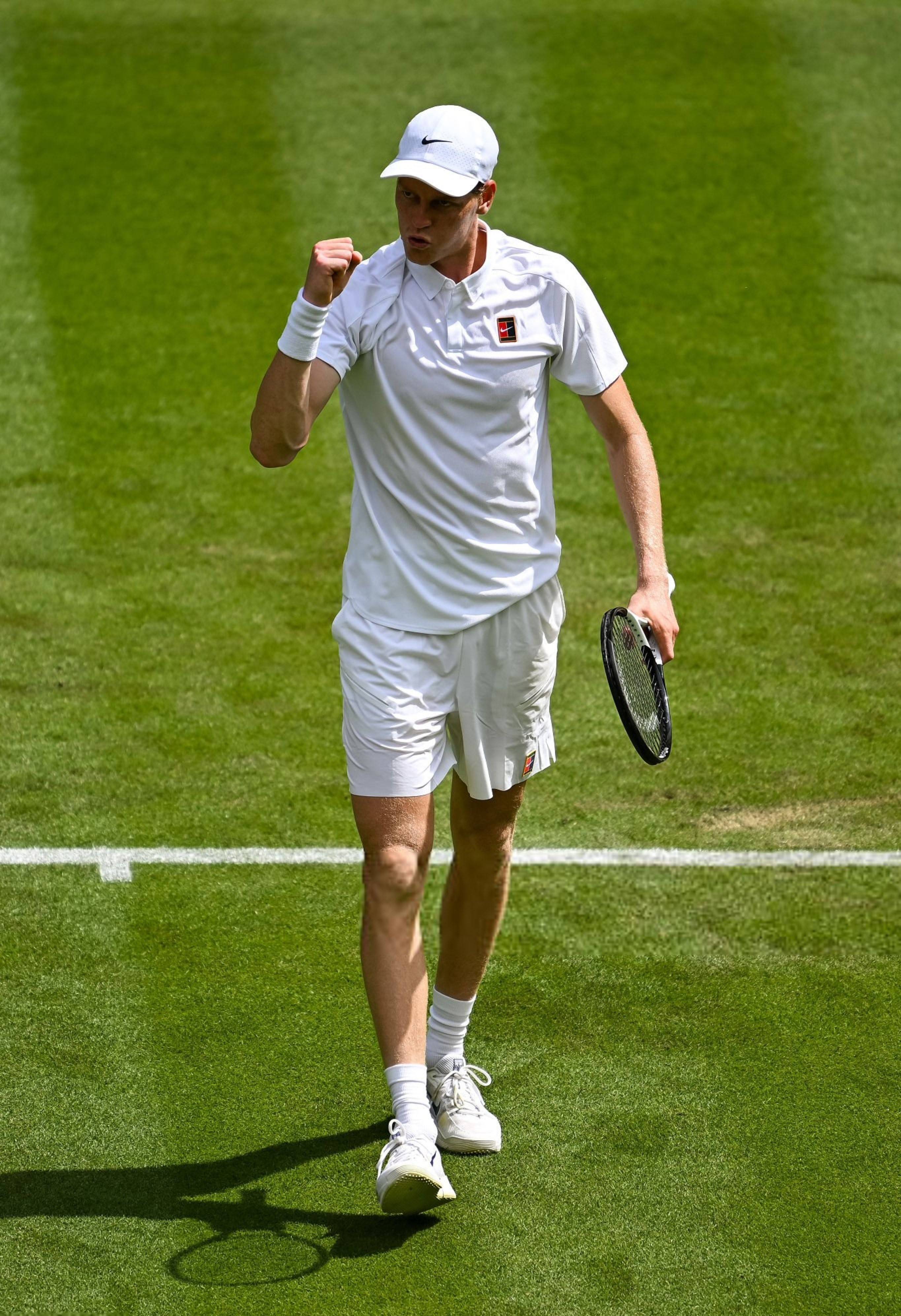 关于拉沃尔杯险胜温网,梅德韦杰夫状态火热的信息 关于拉沃尔杯险胜温网,梅德韦杰夫状态火热的信息