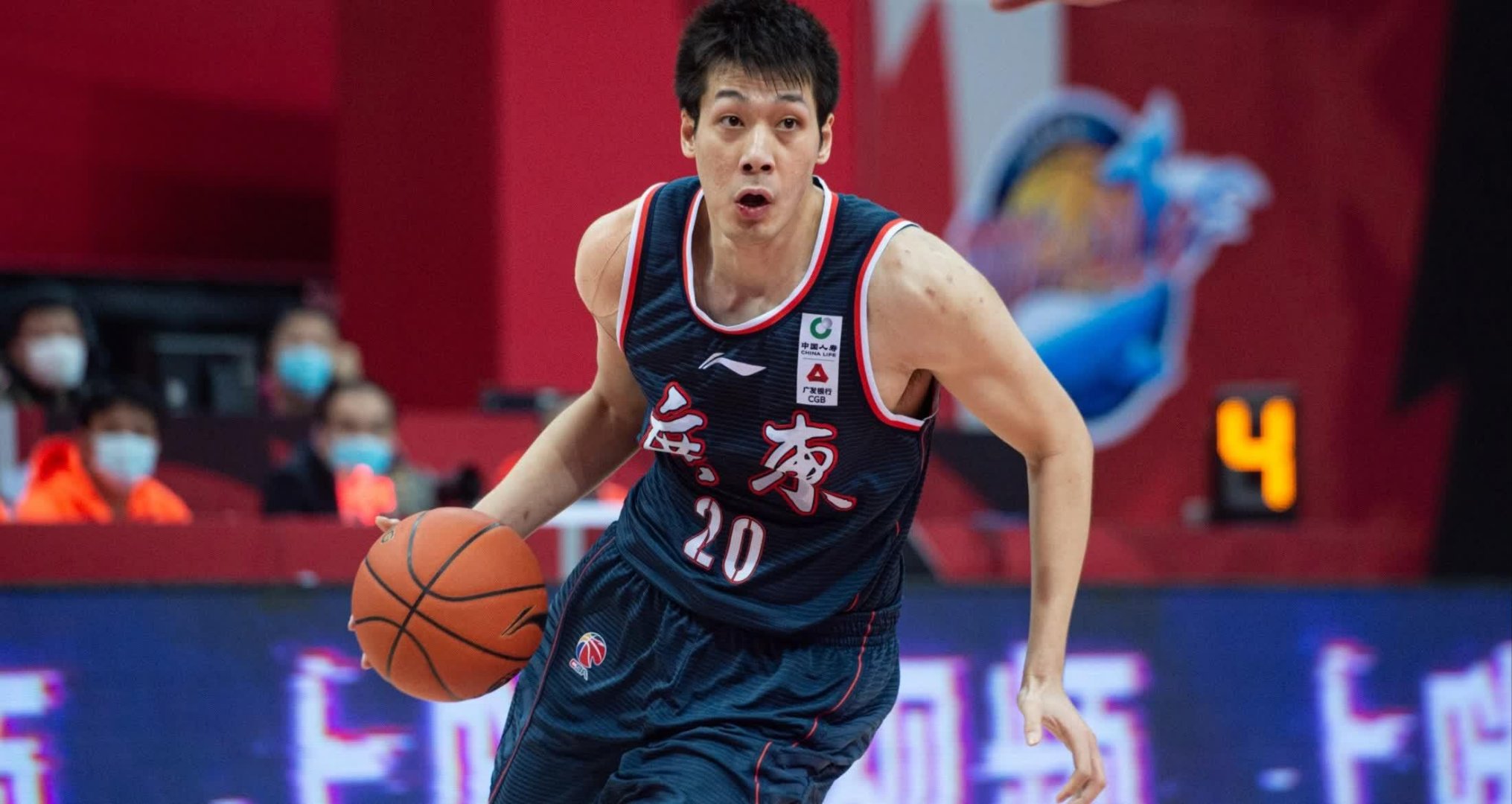 篮球赛事中一位新秀球员崭露头角的简单介绍 篮球赛事中一位新秀球员崭露头角的简单介绍