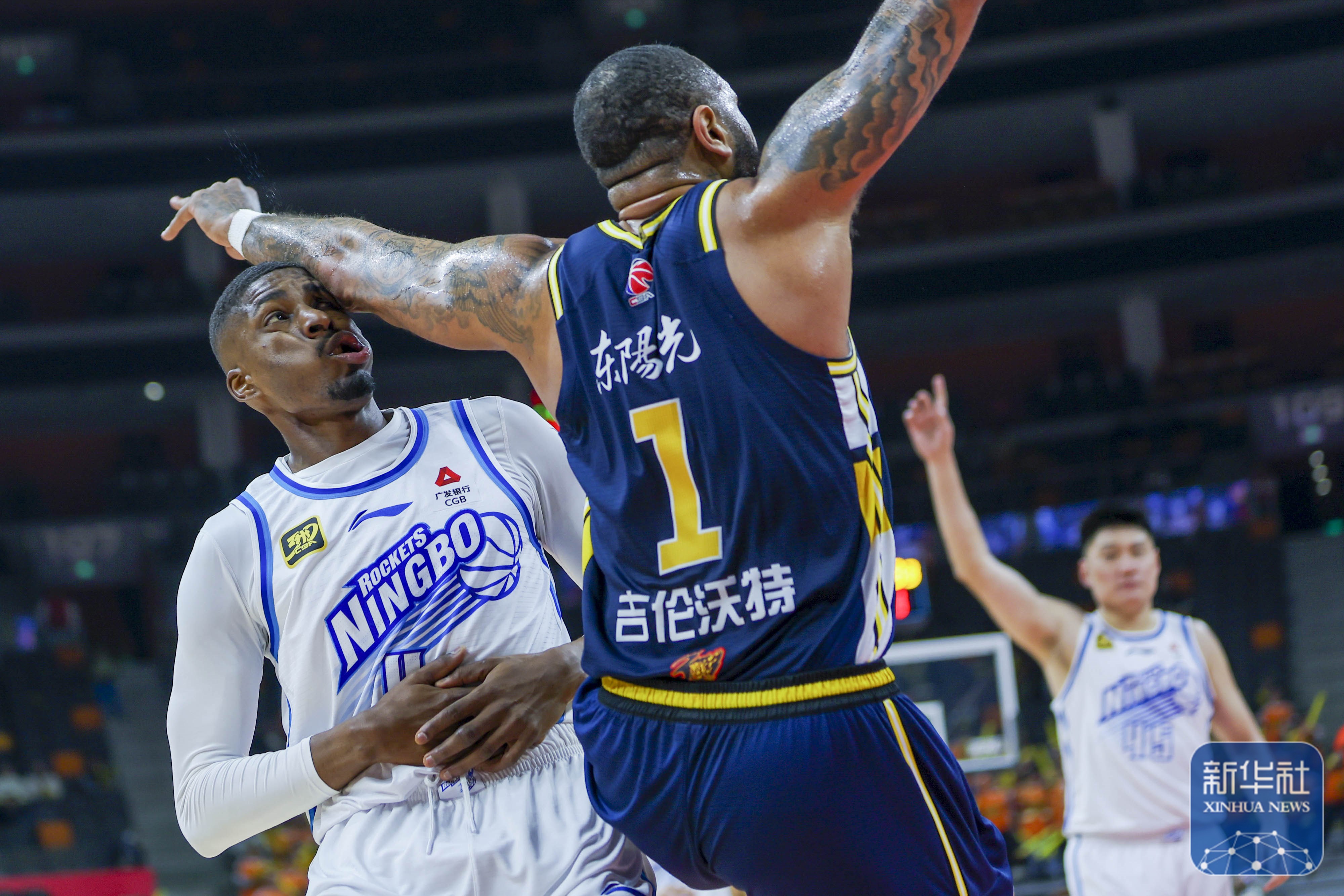 浙江队逆转广东队，西亚卡姆统治全场的简单介绍