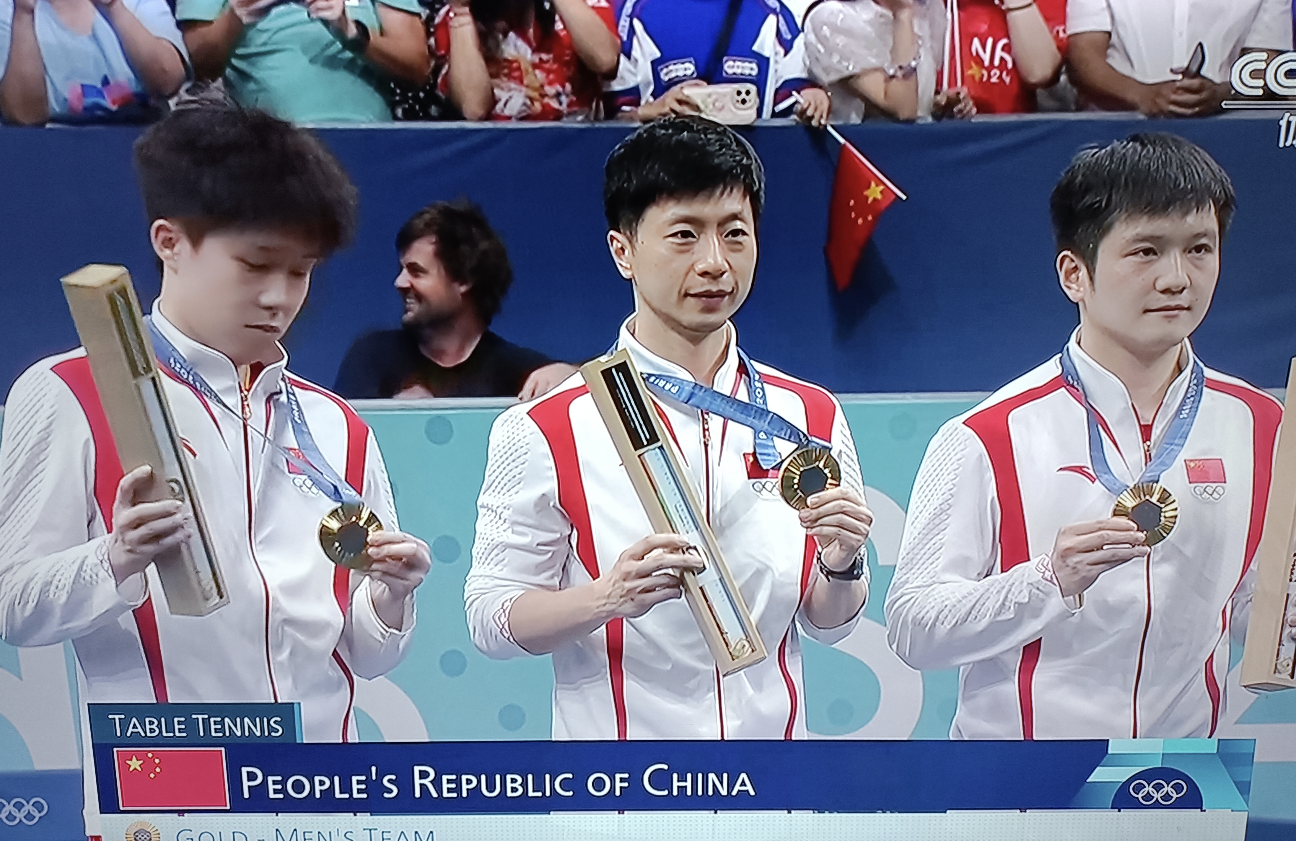 中国乒乓球队险胜瑞典乒乓球队,马龙完成帽子戏法的简单介绍 中国乒乓球队险胜瑞典乒乓球队,马龙完成帽子戏法的简单介绍