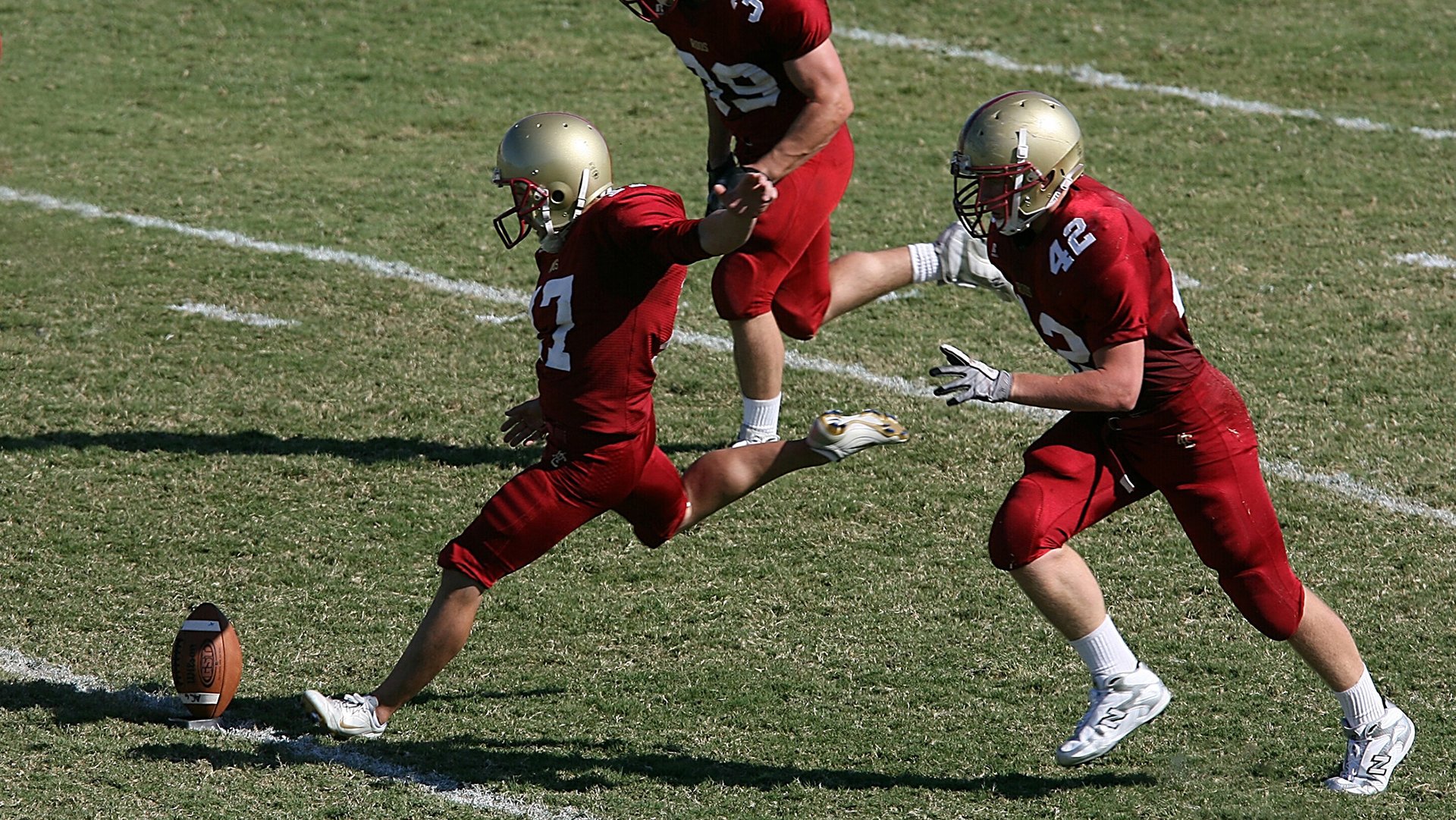 冰与火之歌，布伦森关键节点连续得分，火箭式防守如何锁死辽宁队